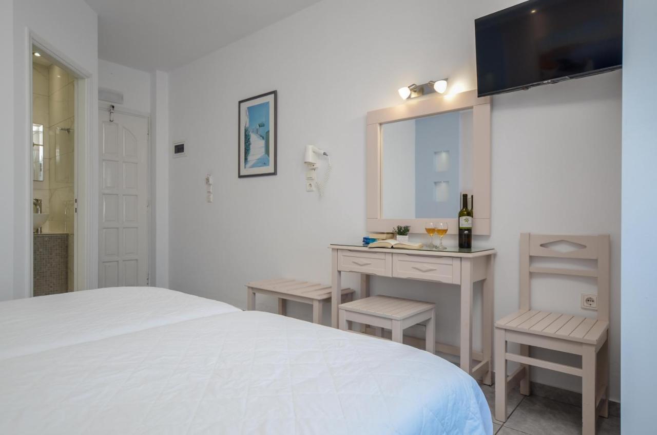 Ilion Hotel Naxos City ภายนอก รูปภาพ